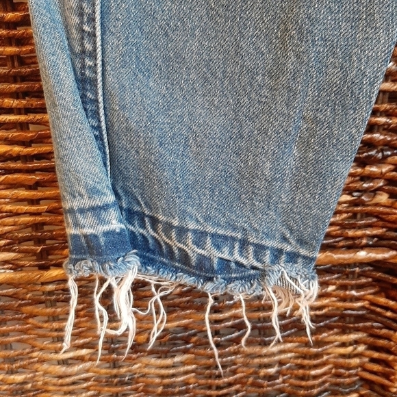 Abercrombie & Fitch 24 x 27 Blue Distressed High Rise Tapered Leg Denim Jeans - Picture 3 of 9